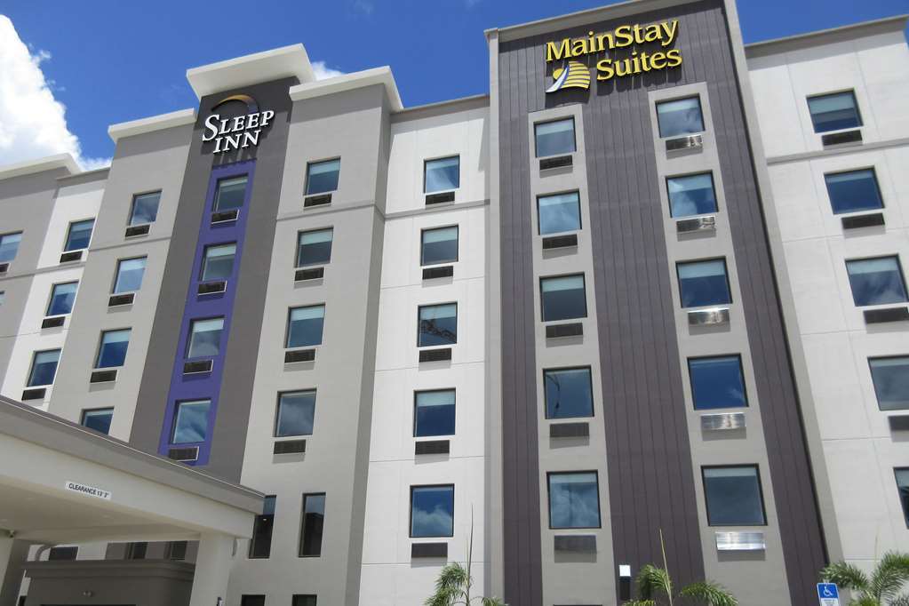 Mainstay Suites Sarasota I-75 Exterior photo